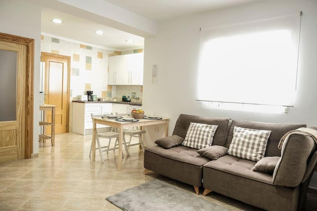 Apartamento A 100M Del Ayuntamiento Huelva Exterior photo